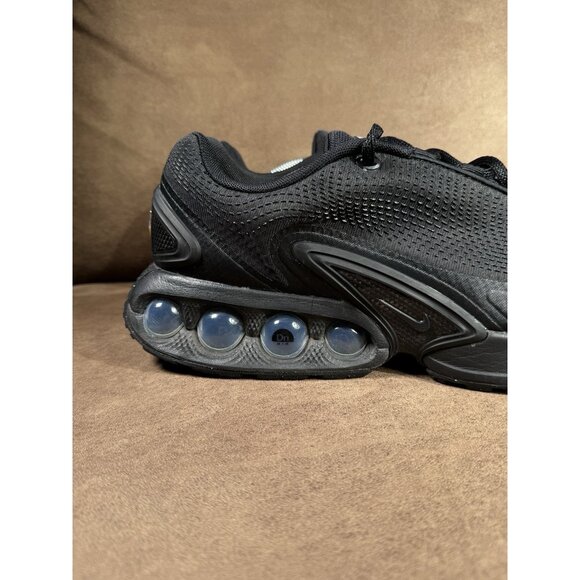 Nike Air Max DN Black Metallic Grey Shoes Comfortable Sneakers  Mens Size 10.5 - Picture 2 of 8
